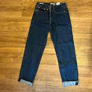 Levis Wedgie Straight